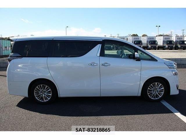 Toyota VELLFIRE 2018-02 221568-8