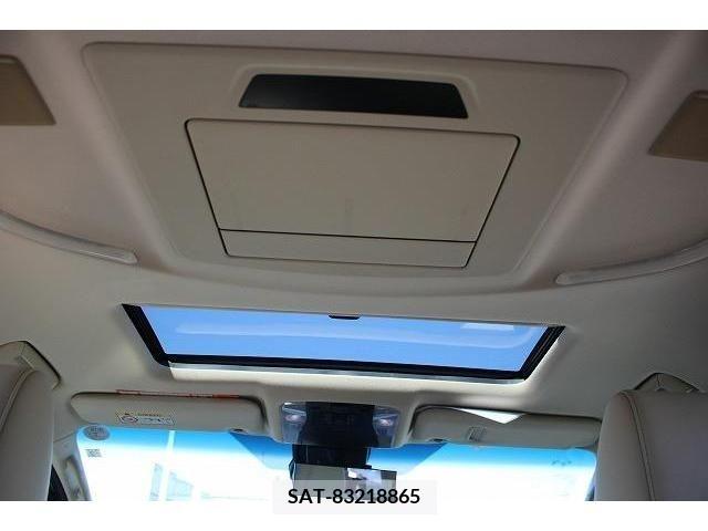 Toyota VELLFIRE 2018-02 221568-1