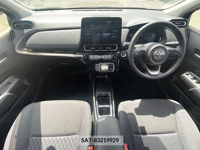 Toyota AQUA 2021-12 233957-1
