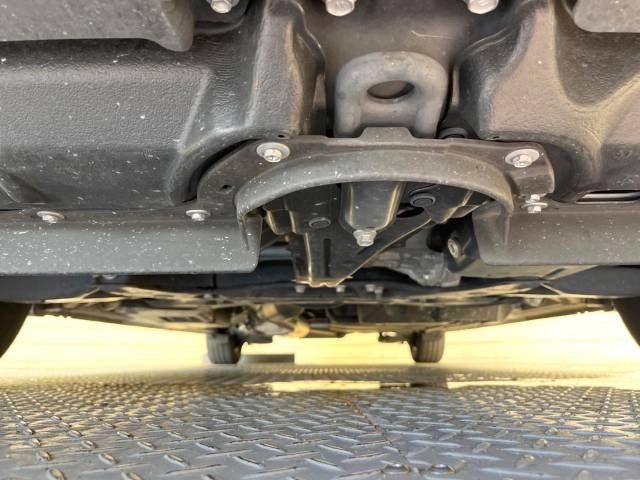 Toyota VOXY 2018-10 22477-19