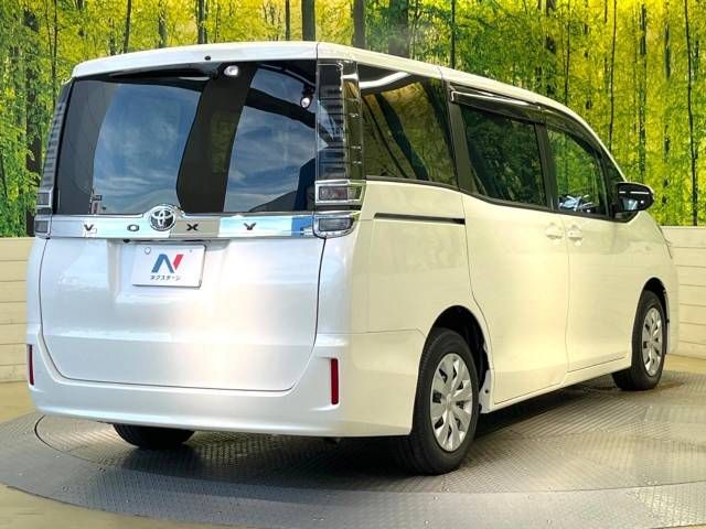 Toyota VOXY 2018-10 22477-17