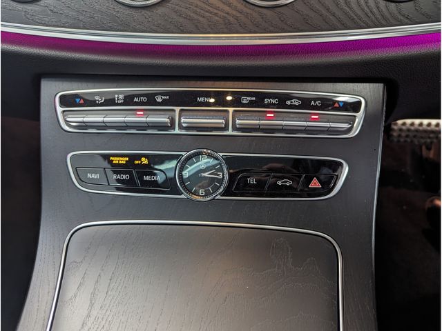 Mercedes Benz E-CLASS 2017-05 11183-7