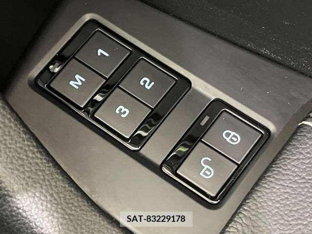 Jaguar F-PACE 2017-12 340357-10