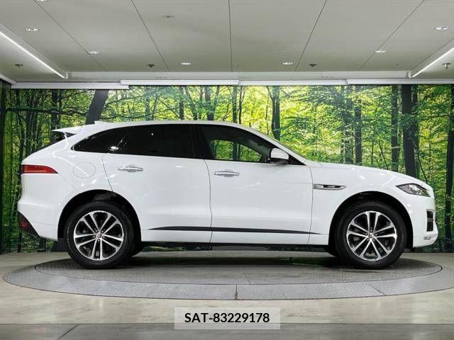 Jaguar F-PACE 2017-12 340357-18