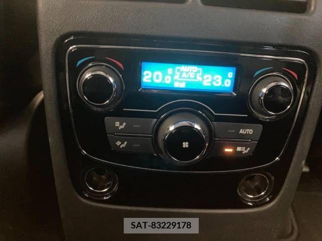 Jaguar F-PACE 2017-12 340357-7