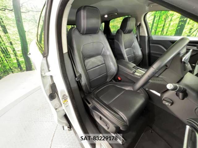 Jaguar F-PACE 2017-12 340357-13
