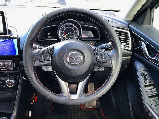 Mazda AXELA SPORT 2014-01 195056-13