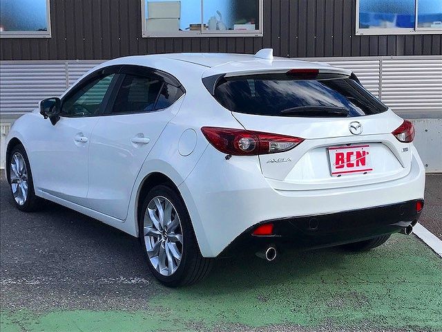 Mazda AXELA SPORT 2014-01 195056-8