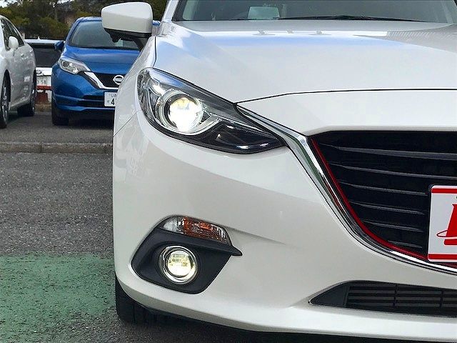 Mazda AXELA SPORT 2014-01 195056-25