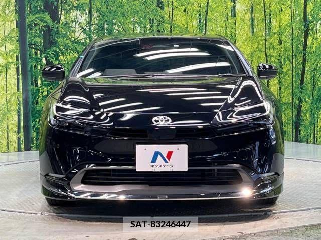 Toyota PRIUS 2023-05 366365-15