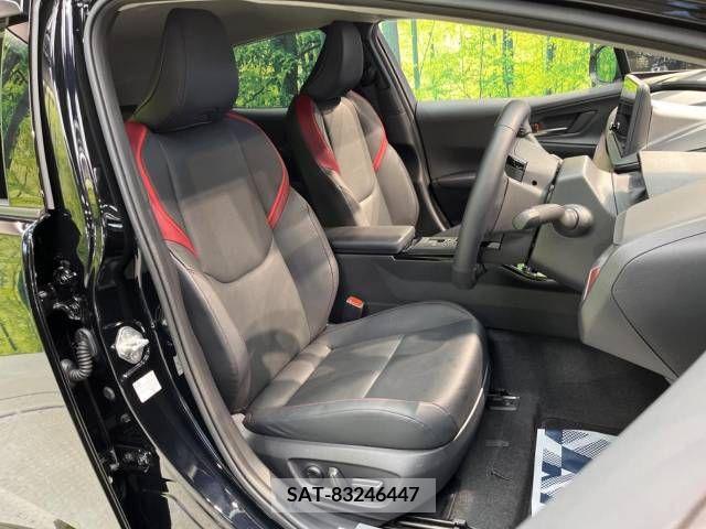 Toyota PRIUS 2023-05 366365-9
