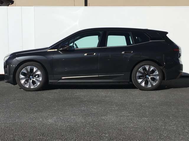 Bmw IX 2022-06 7928-5