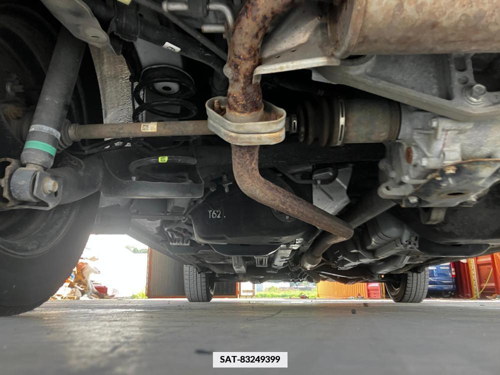 Toyota VITZ 2019-07 334647-12