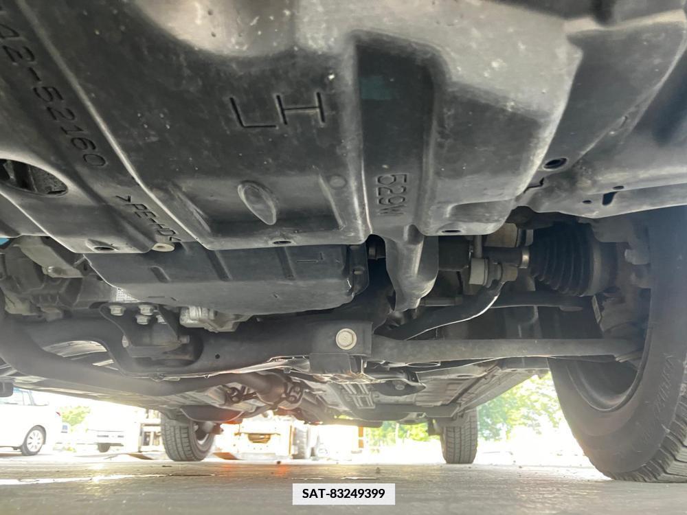 Toyota VITZ 2019-07 334647-14