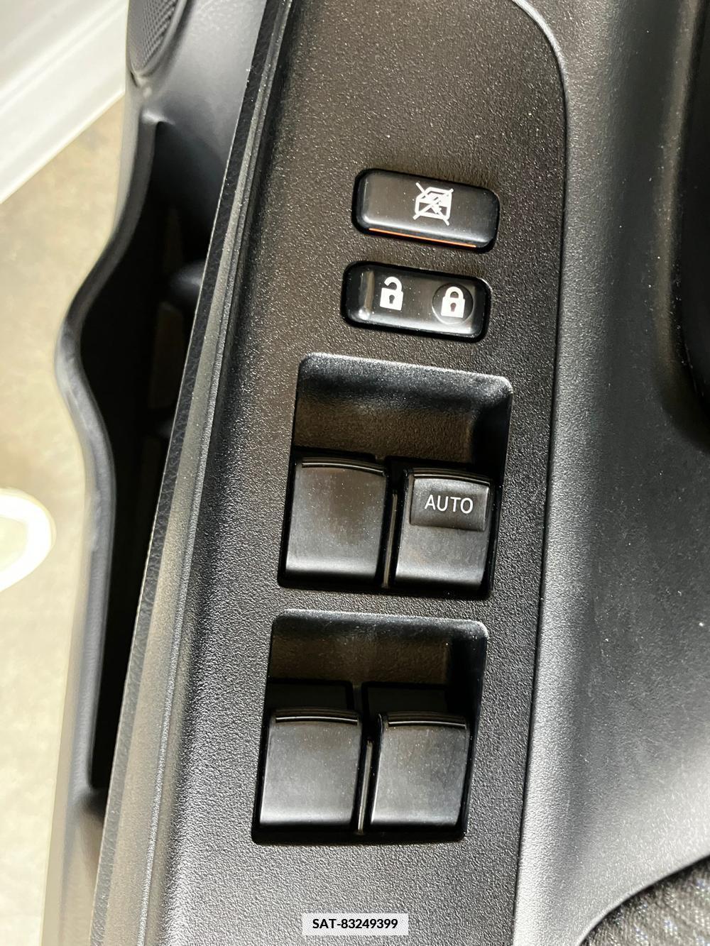 Toyota VITZ 2019-07 334647-40