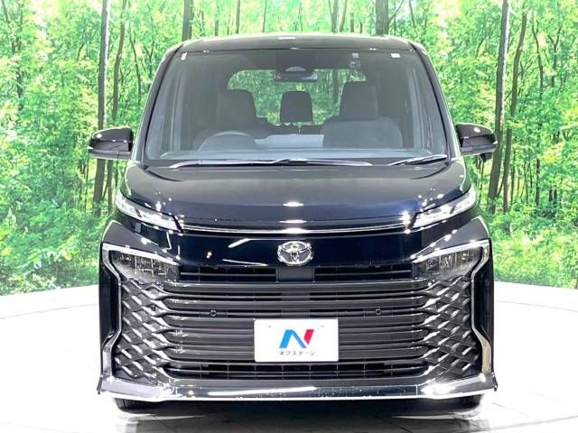 Toyota VOXY 2023-05 186041-14