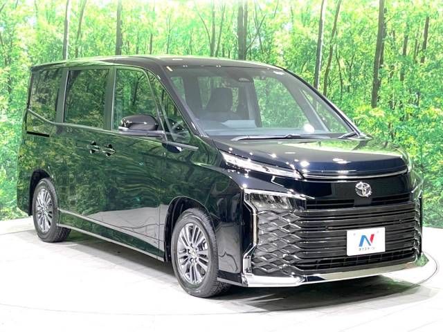 Toyota VOXY 2023-05 186041-16