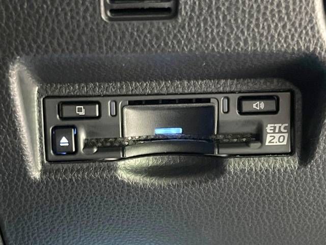 Toyota VOXY 2023-05 186041-7