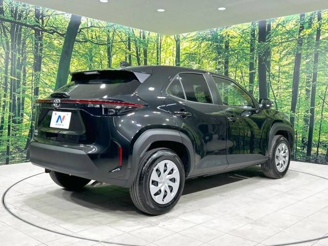 Toyota YARIS CROSS 2023-03 186621-17