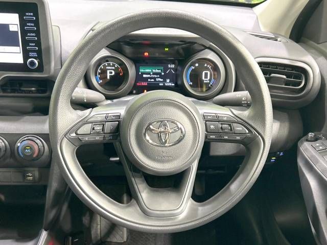 Toyota YARIS CROSS 2023-03 186621-11