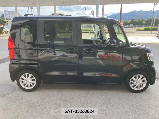 Honda N BOX 2022-06 307403-5