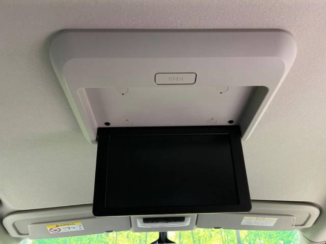 Nissan SERENA 2017-01 10451-3