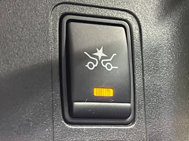 Nissan SERENA 2017-01 10451-7