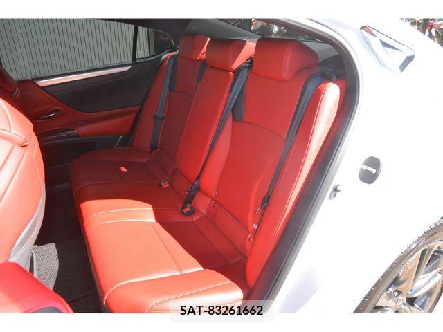 Lexus ES 2019-02 207813-18