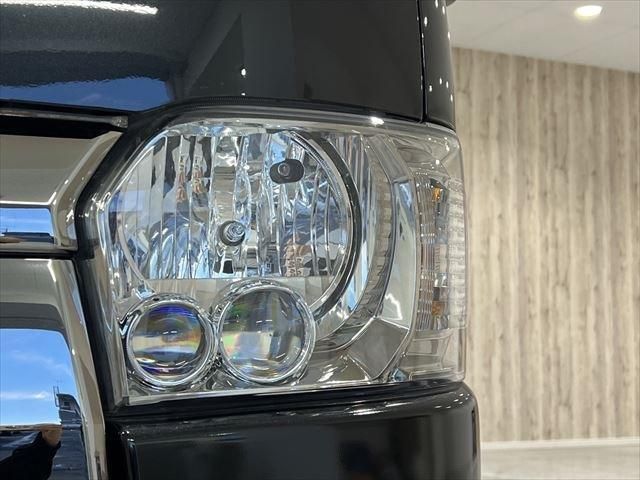 Toyota HIACE VAN 2021-11 14429-9
