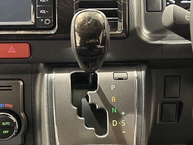 Toyota HIACE VAN 2021-11 14429-25