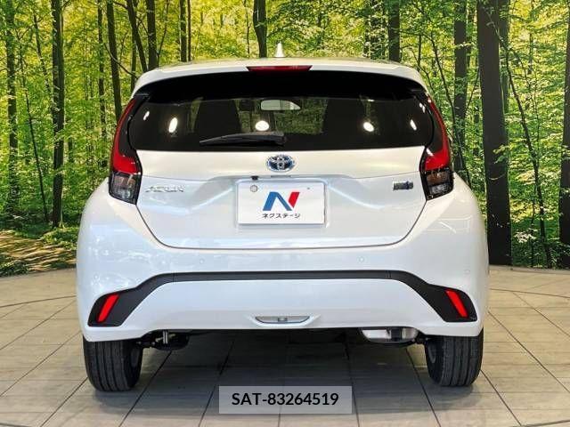 Toyota AQUA 2023-03 389325-15