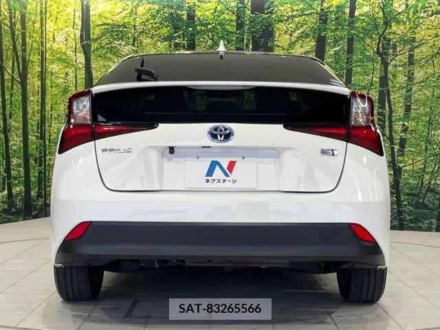 Toyota PRIUS 2021-01 322473-15