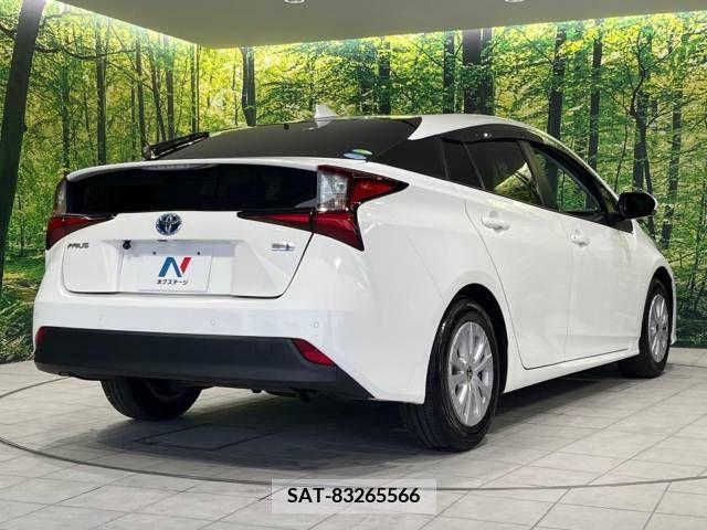 Toyota PRIUS 2021-01 322473-17