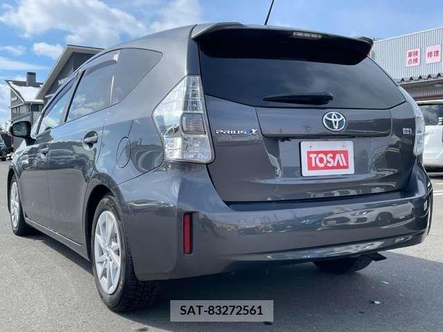 Toyota PRIUS ALPHA 2013-03 231973-8