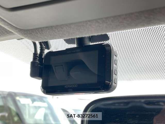 Toyota PRIUS ALPHA 2013-03 231973-16