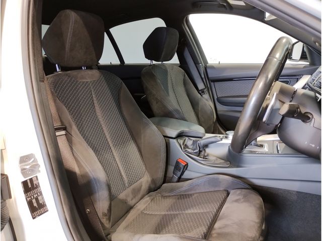 Bmw 3 SERIES 2017-09 9431-23