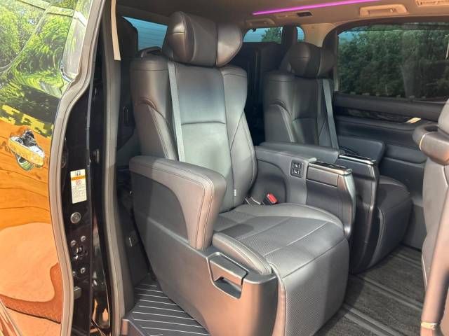 Toyota ALPHARD 2022-04 186530-9