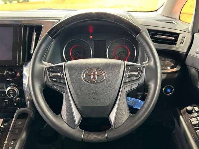 Toyota ALPHARD 2022-04 186530-12