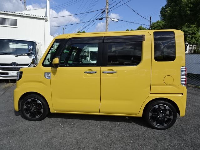 Daihatsu WAKE 2015-08 15256-2