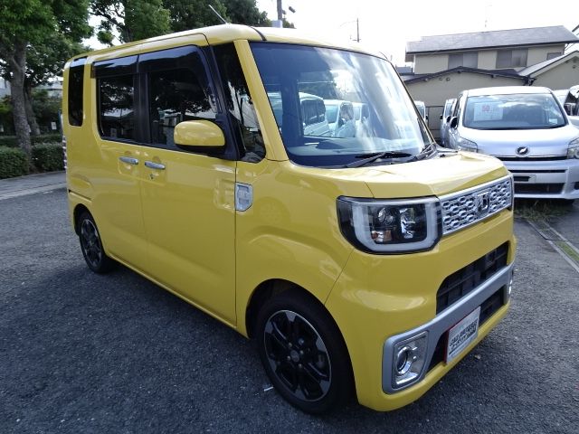 Daihatsu WAKE 2015-08 15256-7