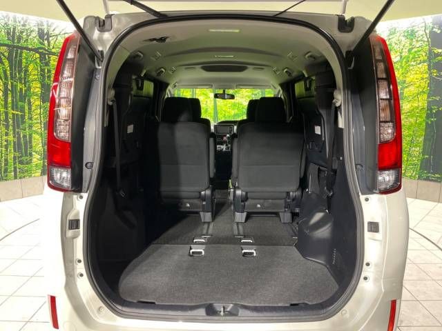 Toyota NOAH 2015-03 193233-11