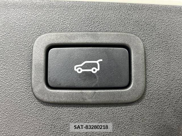 Jaguar E-PACE 2018-06 315773-6