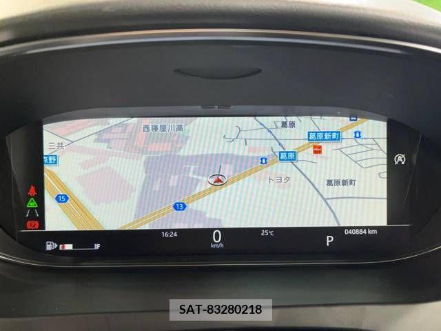 Jaguar E-PACE 2018-06 315773-5