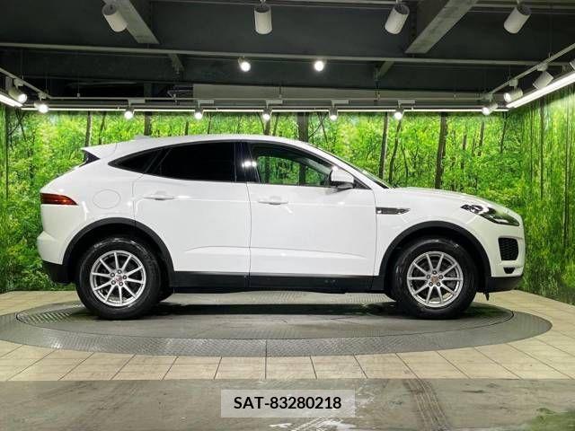 Jaguar E-PACE 2018-06 315773-17