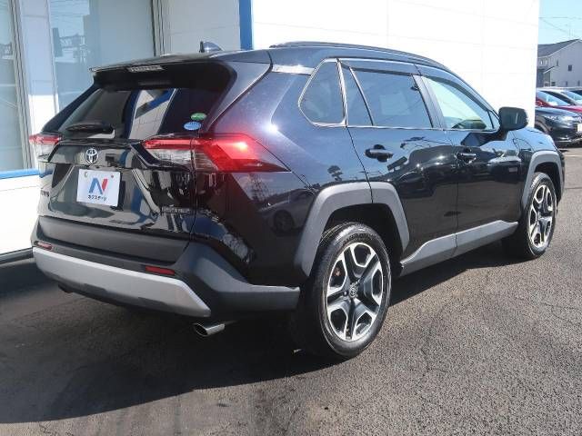 Toyota RAV4 2019-10 18578-17