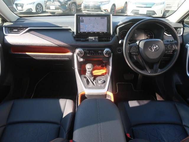 Toyota RAV4 2019-10 18578-1