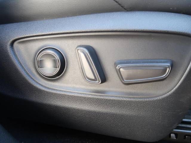 Toyota RAV4 2019-10 18578-6