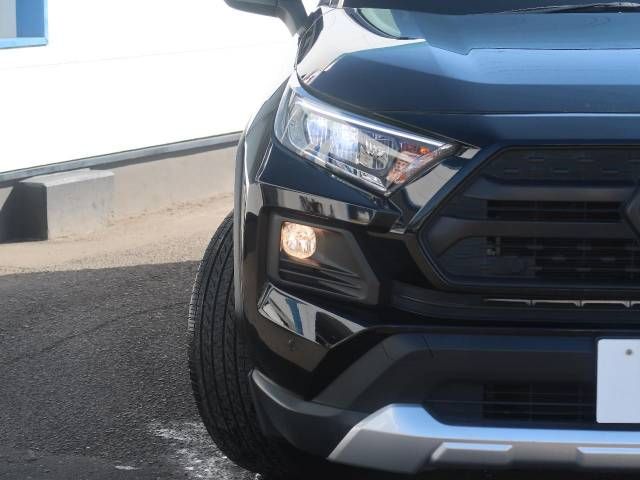 Toyota RAV4 2019-10 18578-12