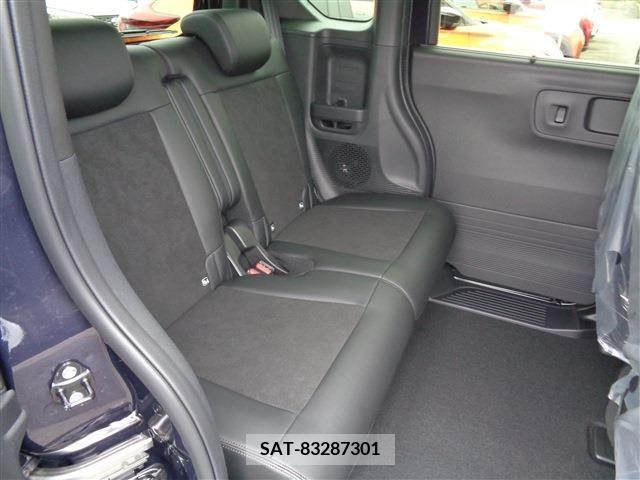 Honda N BOX CUSTOM 2023-12 249903-12