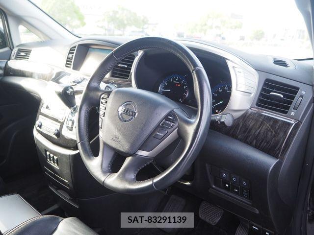 Nissan ELGRAND 2018-02 268404-1